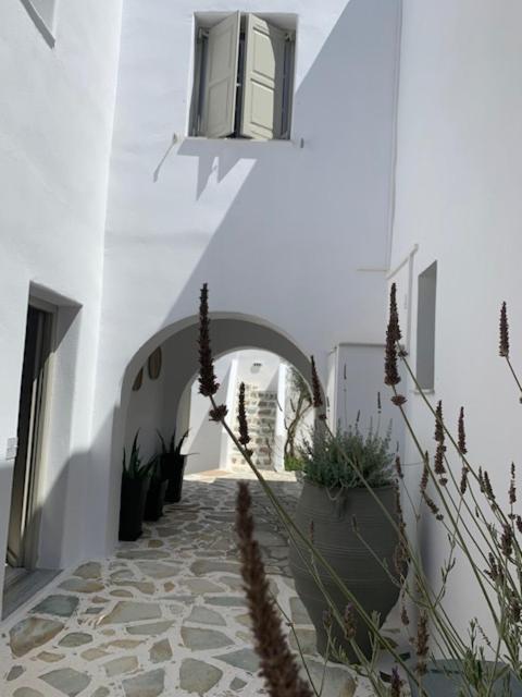 Отель Sea & Sun Paros Науса Экстерьер фото